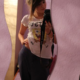 Ich liebe es zuhause in Jogginghosen und irgendwelchen bequemen T-shirt's rumzurennen *-* <3