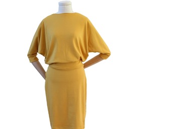 http://de.dawanda.com/product/86607887-fledermaus-kleid-38-jersey-gelb-curry-kleidzeit