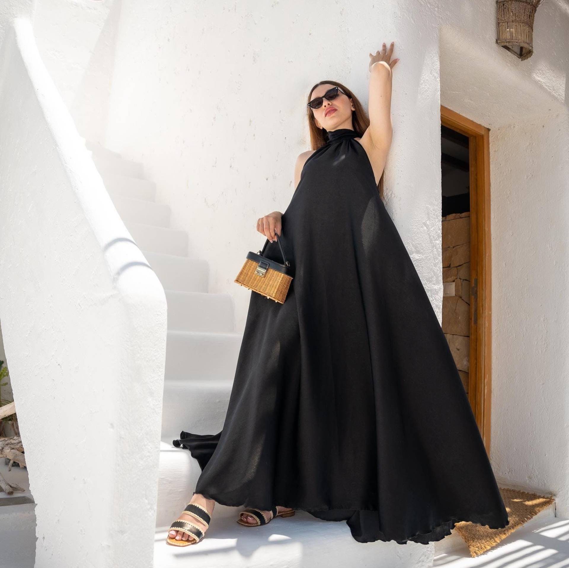 Maxi Schwarzes Kleid, Frauen Handgemachtes Kleid, Resortwear, Ausgehen Hochzeitskleid Maxi Schwarzes Kleid, Frauen Handgemachtes Kleid, Resortwear, Ausgehen Hochzeitskleid von 1000Souls