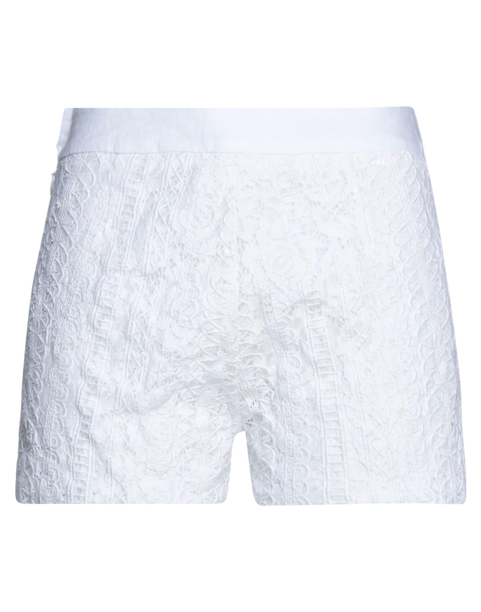 120% LINO Shorts & Bermudashorts Damen Weiß von 120% LINO