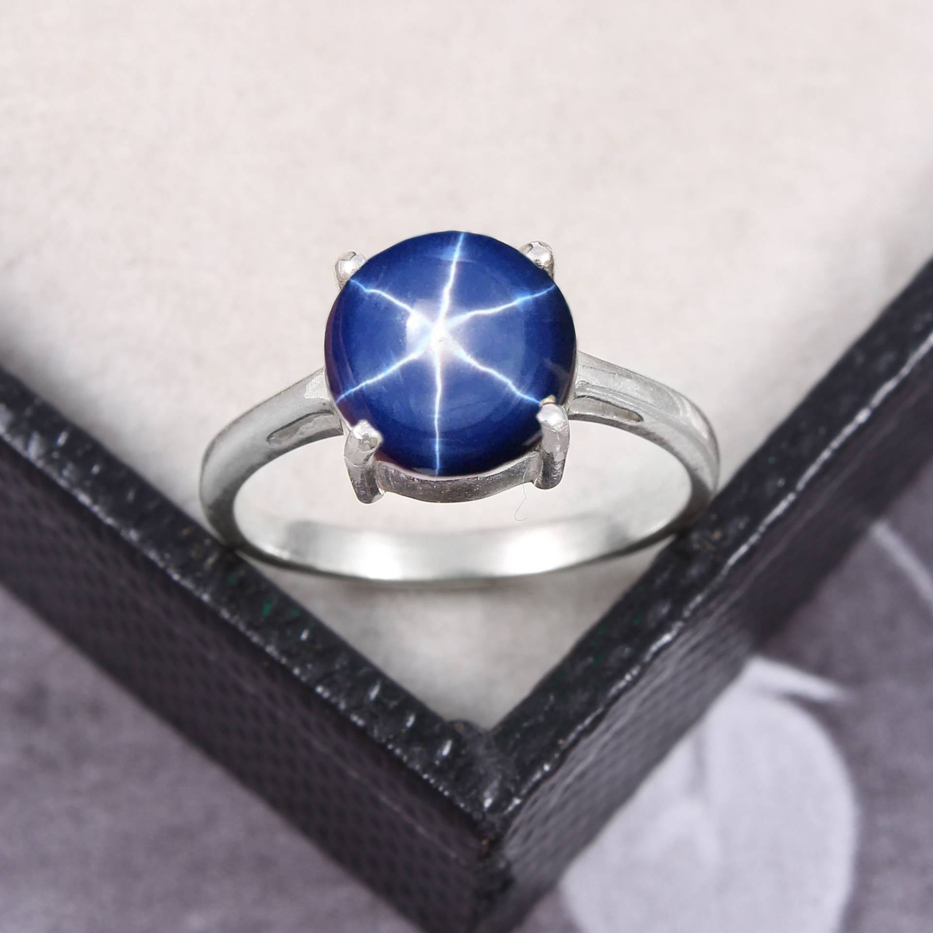 Echter 6 Ray Saphir Blauer Stern Ring in 925 Sterling Silber 99mm Rund Lindy Blau Für Damen von AFGEMSNJEWELLERY