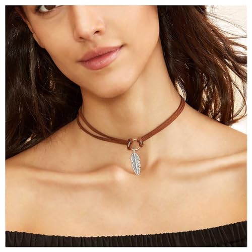 Allereya Vintage Geschichtet Leder Halskette Halskette Silber Feder Anhänger Halskette Choker Braun Kurz Samt Halskette Geometrischen Kreis Choker Halskette Schmuck Für Frauen Und Mädchen (braun) von Allereya