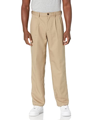 Amazon Essentials Herren Anzughose mit Falte und Erweiterbarem Bund, Klassisch Geschnitten, Khakibraun, 40W / 34L Amazon Essentials Herren Anzughose mit Falte und Erweiterbarem Bund, Klassisch Geschnitten, Khakibraun, 40W / 34L von Amazon Essentials