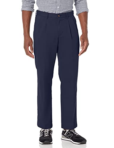 Amazon Essentials Herren Knitterfreie Chinohose mit klassischer Passform und Bügelfalte (erhältlich in Big & Tall), Marineblau, 36W / 34L von Amazon Essentials