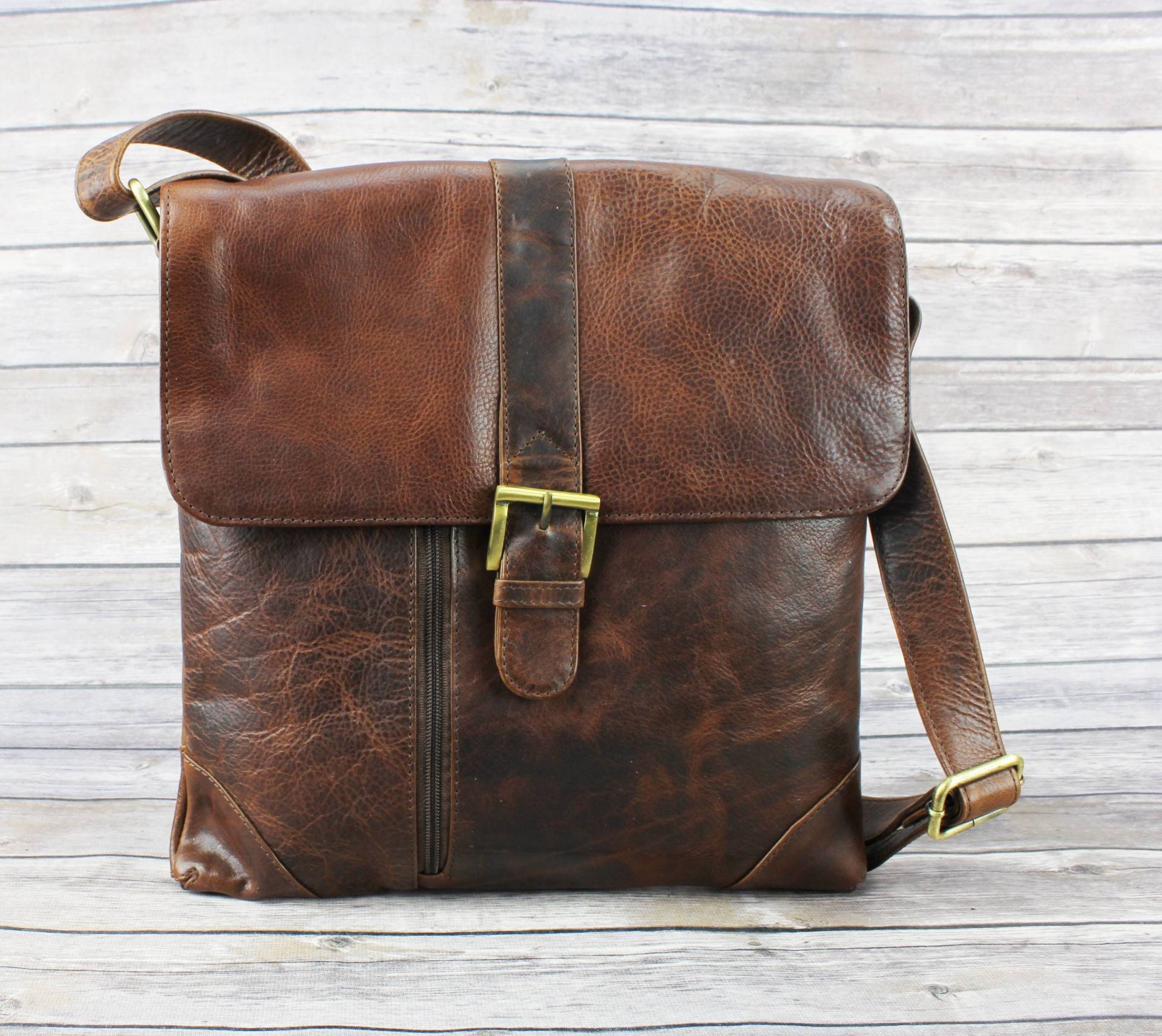 Rustikale Messenger-Tasche Aus Leder, Öl-Pull-Up-Leder, Handtasche Im Vintage-stil, Umhängetasche Mit Klappe, Elegante Reisetasche von AmericanBison