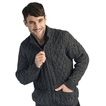 Aran-Cardigan aus irischer Merinowolle mit durchgehendem Reißverschluss (Anthrazit, L) von Aran Crafts