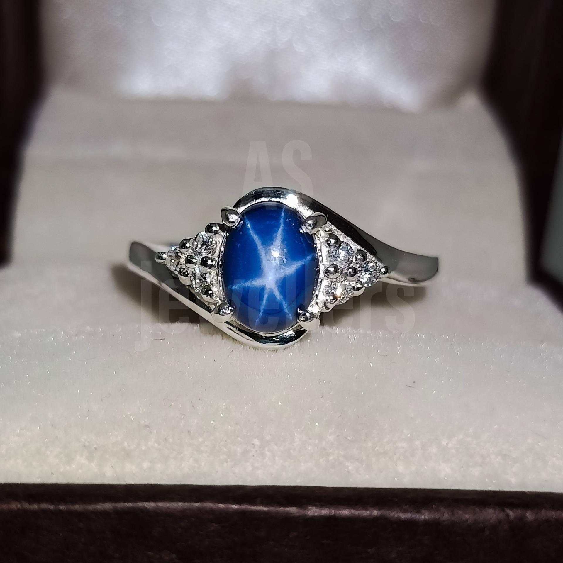 Vintage Stern Blauer Saphir Ring Verlobungsring 925 Sterling Silber Oval Labor Stapelbar Frauen Geschenk von AsJewelersJaipur