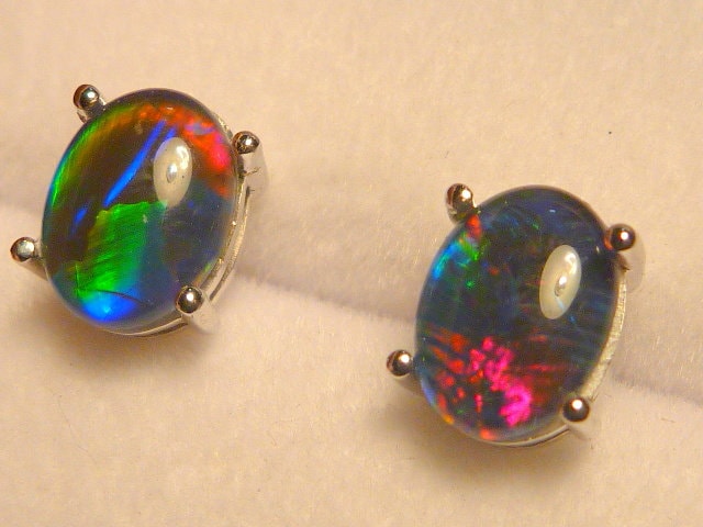 Opal Ohrringe 14Ct Weißgold. Triplet Opale 8x6mm Oval. Artikel 170091 von AussieGemOpals