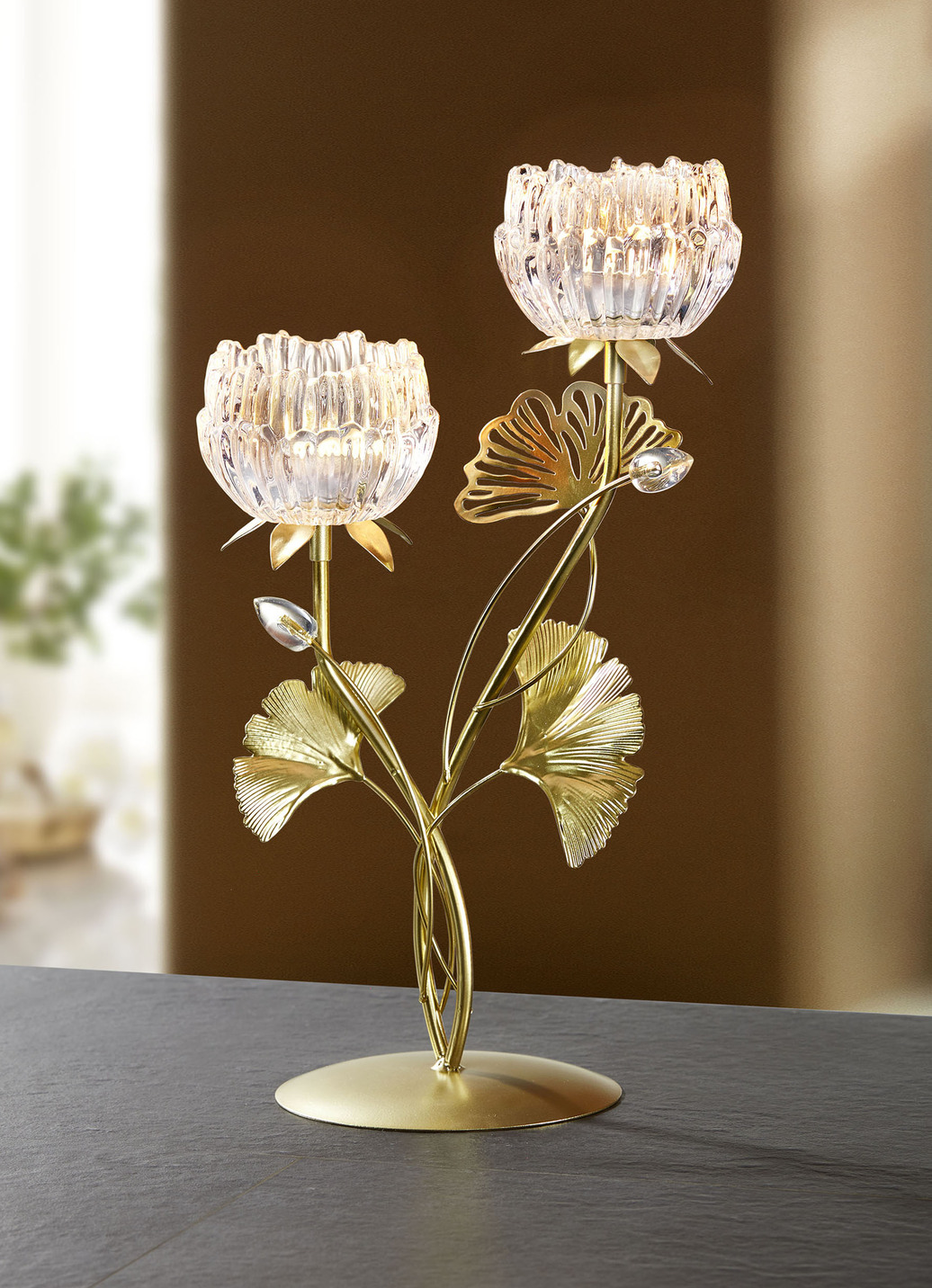 Eleganter Teelichthalter aus Metall und Glas, Gold Eleganter Teelichthalter aus Metall und Glas, Gold von BADER