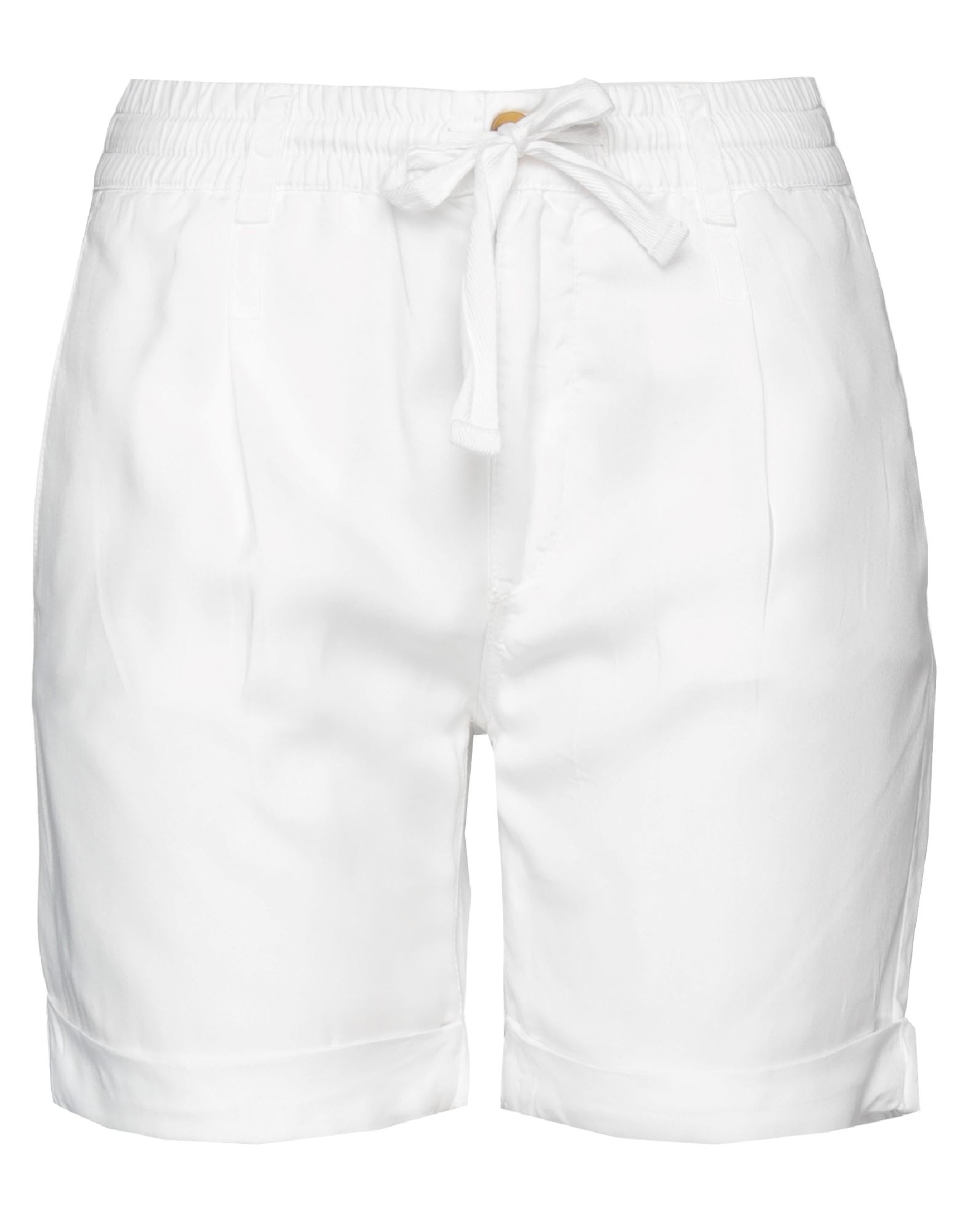 BLAUER Shorts & Bermudashorts Damen Weiß von BLAUER