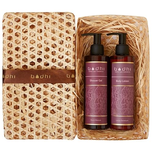 Bodhi Naturkosmetik Geschenkset BLUMEN-MIX 2x 250ml - für Damen mit schönen blumigen Duft, beinhaltet Körpermilch und Duschgel, verpackt in schöner Handgemachter Pandan Box für Frauen/Bio & Vegan Bodhi Naturkosmetik Geschenkset BLUMEN-MIX 2x 250ml - für Damen mit schönen blumigen Duft, beinhaltet Körpermilch und Duschgel, verpackt in schöner Handgemachter Pandan Box für Frauen/Bio & Vegan von BODHI