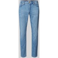 Brax Modern Fit Jeans mit Label-Patch Modell 'CHUCK' in Hellblau, Größe 34/34 von BRAX