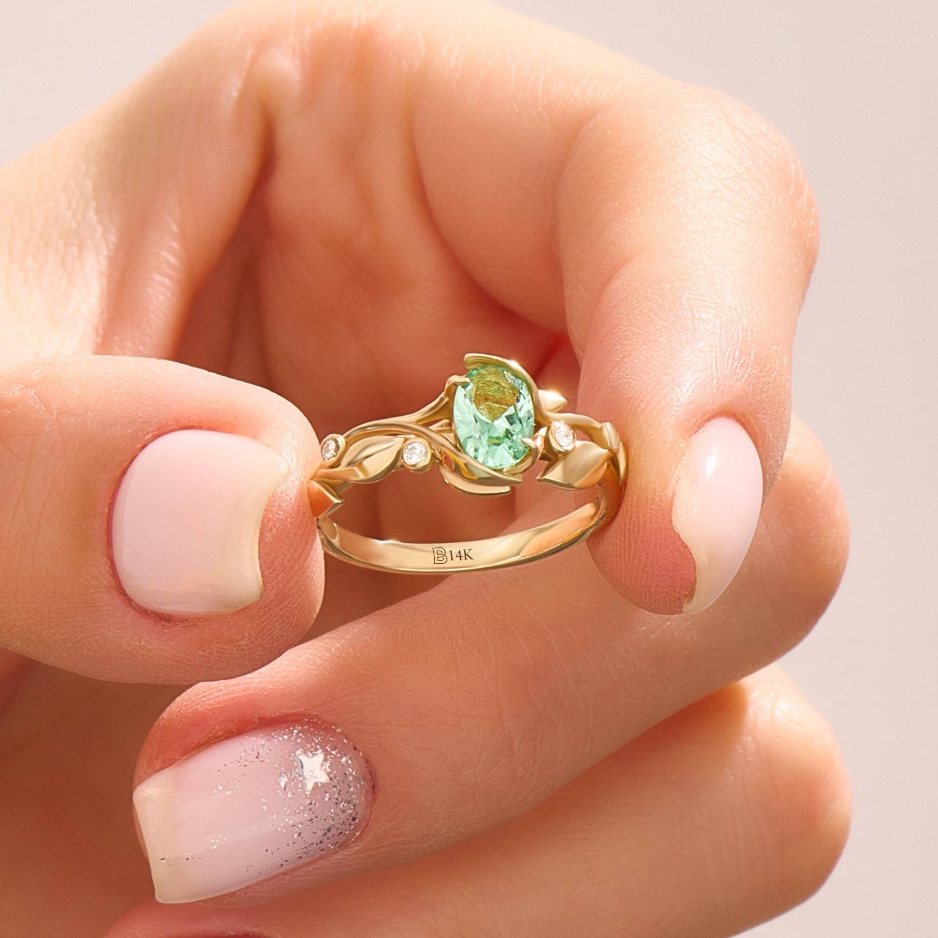 14K Gold Paraiba Turmalin Ring, Solid Blume Verlobungsring, Grüne Solitaire Ringe Für Frauen, Vine Jubiläum Band, Handgemachte Geschenke von BRENNMORE