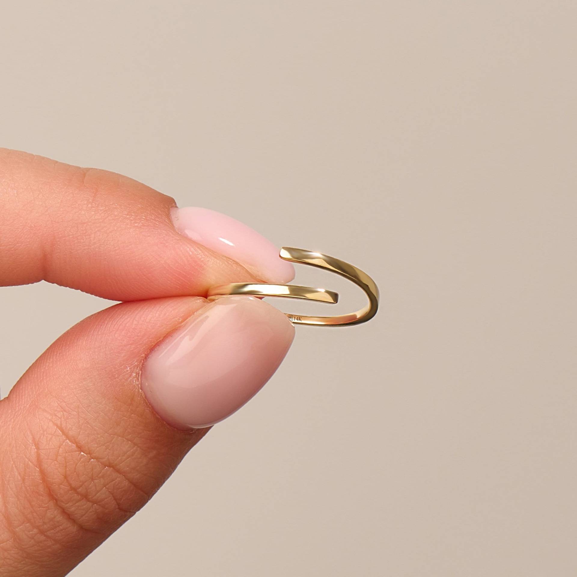 Eleganter 14K Gold-Minimal-Wickelring Für Frauen, Dünner Offener Bandring, Dünner Schlichter Ring Den Alltag von BRENNMORE