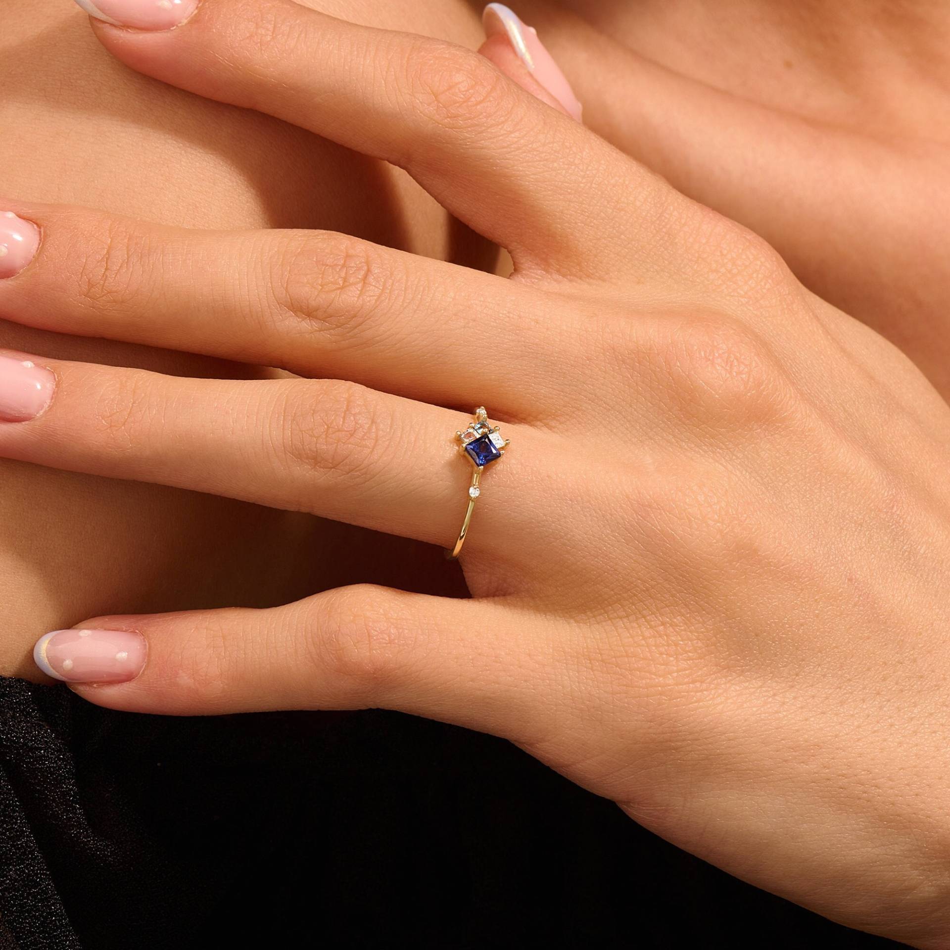 14K Multi Stone Saphir Ring, Massivgold Personalisierte Stapelbare Ringe Für Frauen, Mütter Familie Birthstone Band, Zierliche Schmuck Geschenke Sie von BRENNMORE