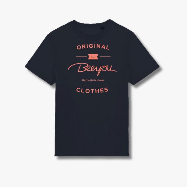Beeyou. Clothes T-Shirt aus Bio-Baumwolle mit Beeyou. Original Design von Beeyou. Clothes