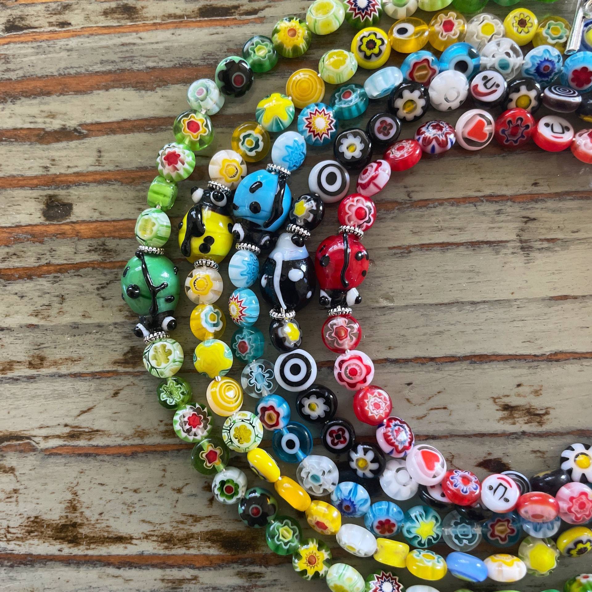 Millefiori Glas Fußkettchen, Multicolor Blumen Perlen Und Marienkäfer Am Draht, Perfekt Für Den Sommer, 9 " von BettysGlassBeads