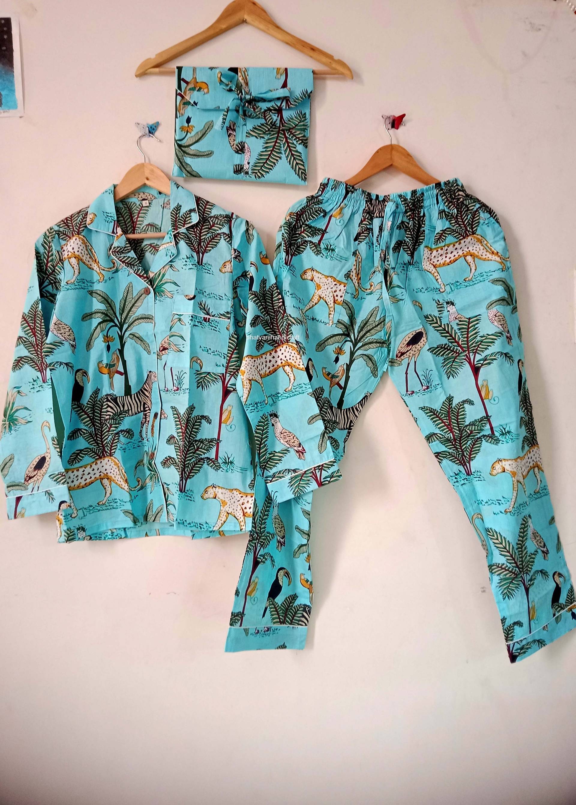 Tier Safari Print Pj Set, Brautjungfer Pyjama Baumwolle Nachtwäsche, Damen Nachtanzug, Braut Party von Bhatyanihandicraft