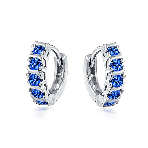 Blaue Welle Runde Cubic Zirconia Cz Klein Kpop Huggie Hoop Ohrringe Für Frauen Für Männer Simuliert Saphir Sterling Silber von Bling Jewelry