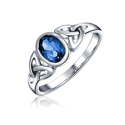 Personalisieren Sie Freundschaft Bff Sorority Sister Keltischen Knoten Triquetra Abschlussballise Ring Für Frauen Teens Oval Simuliert Blue Sapphire .925 Sterling Silber Brauchizable von Bling Jewelry