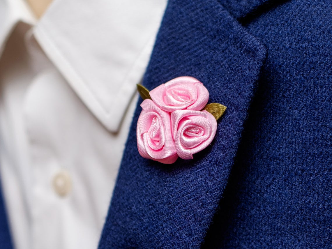 Rose Blume Anstecknadel, Groomsmen Vorschlag, Accessoires Für Sie, Rosa Hochzeit Boutonniere, Trauzeuge Geschenk Ihn von BloomLapelPins