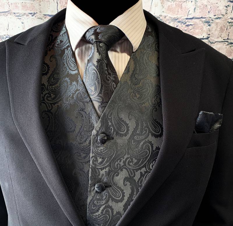 Charcoal Grey Paisley Herren Weste Longtie Und Einstecktuch 3Er Set Für Alle Formellen Oder Lässigen Anlässe Abschlussball Hochzeit Party von BowieUSA