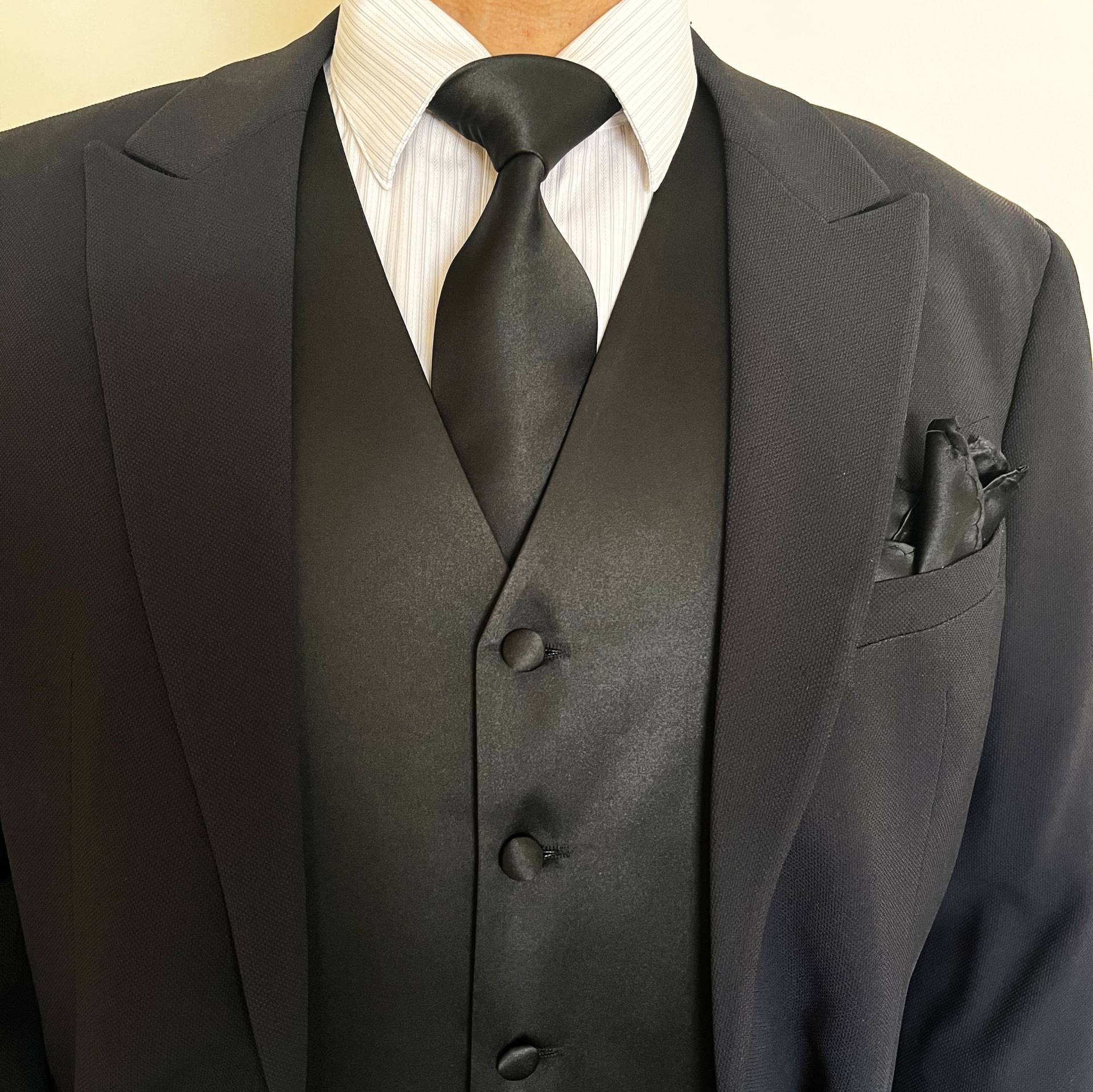 Classic Black Uni Herrenweste Longtie Und Pocket Square 3Er Set Für Alle Formellen Oder Lässigen Anlass Abiball Party von BowieUSA