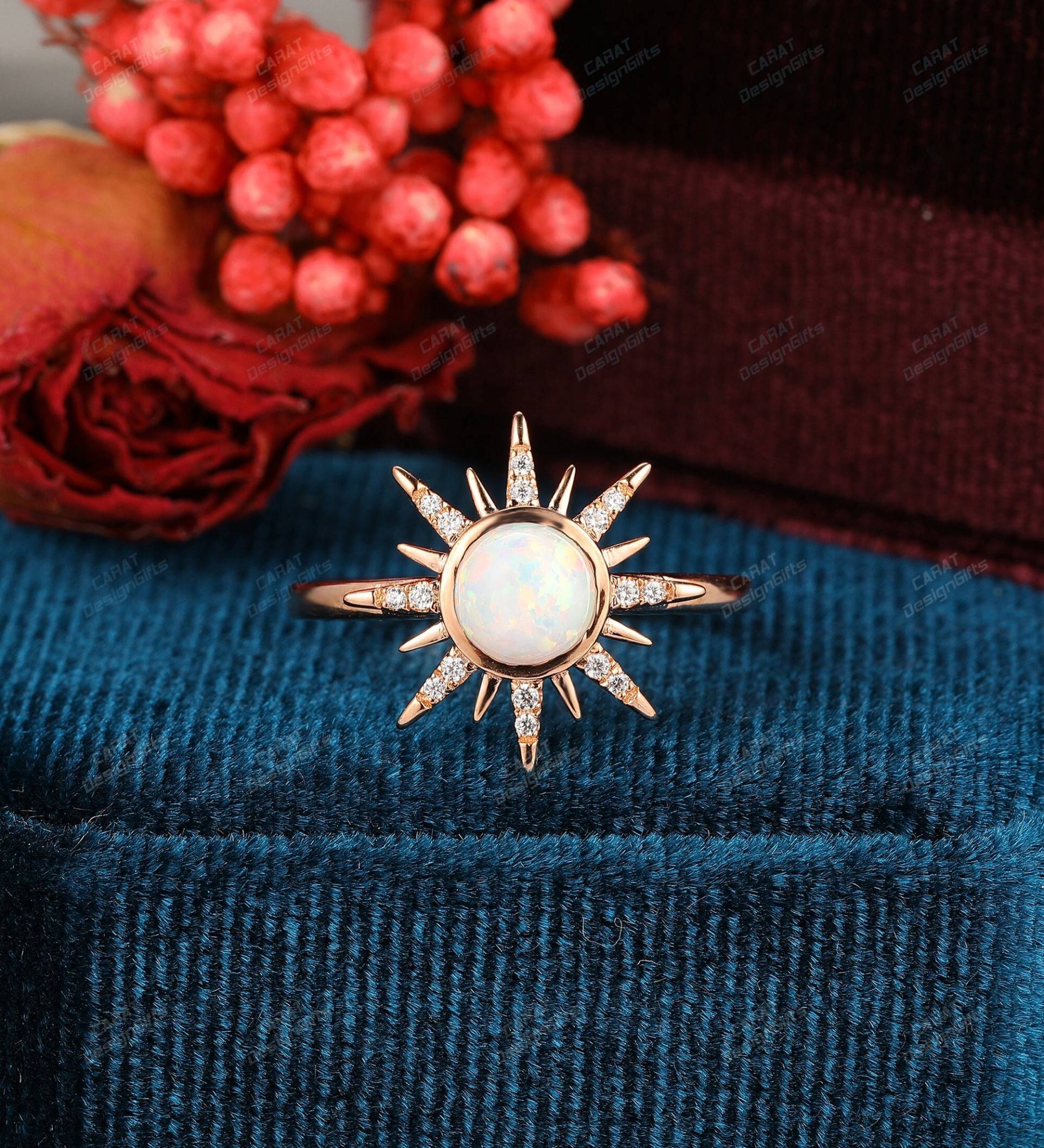 Opal Ring, Runde Form 6mm Weißer Verlobungsring, Art Deco Sonnenring, Ehering, Rose Gold Lünette Set Edelstein Antiker Ring Für Frauen von CaratDesignGifts