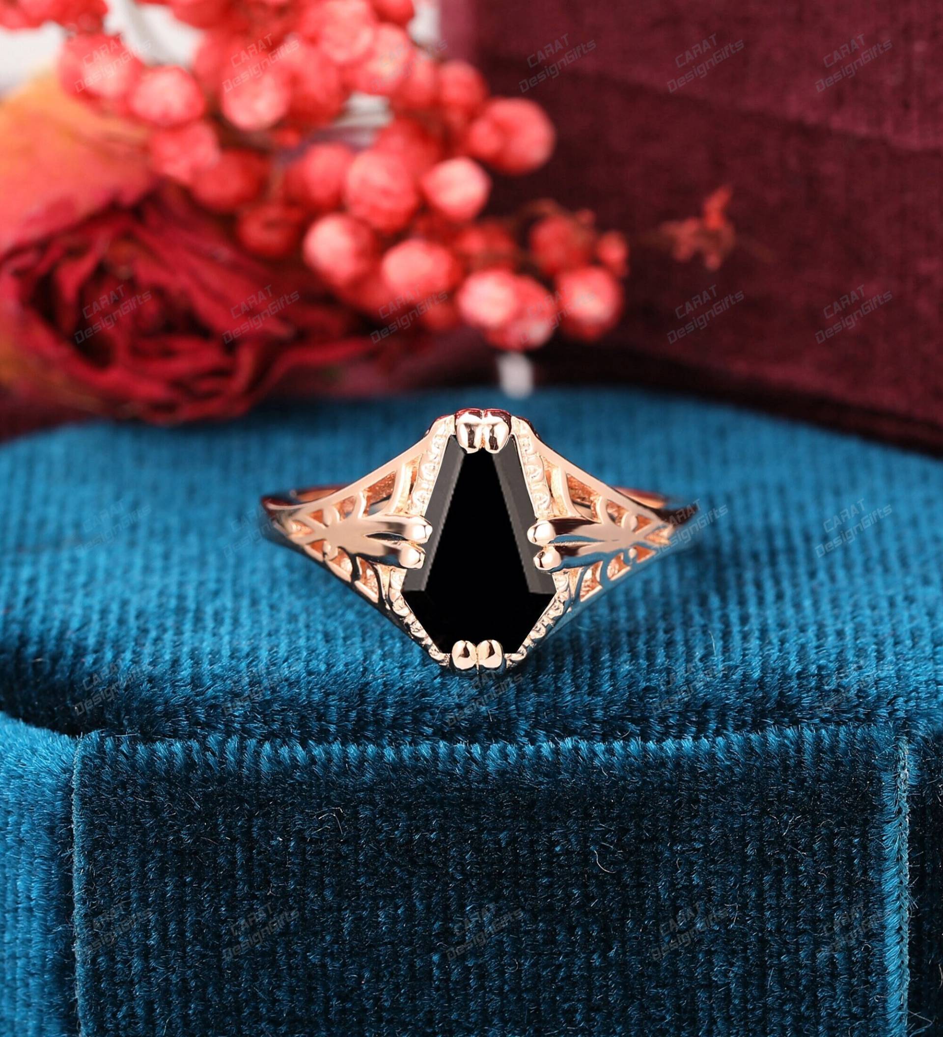 Schwarzer Onyx Ring, Vintage Schild Förmige 7x10mm Natürliche Schwarze Achat Verlobungsring, Jubiläumsgeschenk Für Frauen, Sarg Versprechen Brautring von CaratDesignGifts