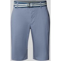 Christian Berg Men Regular Fit Chino-Shorts mit Gürtel in Rauchblau, Größe 56 von Christian Berg Men