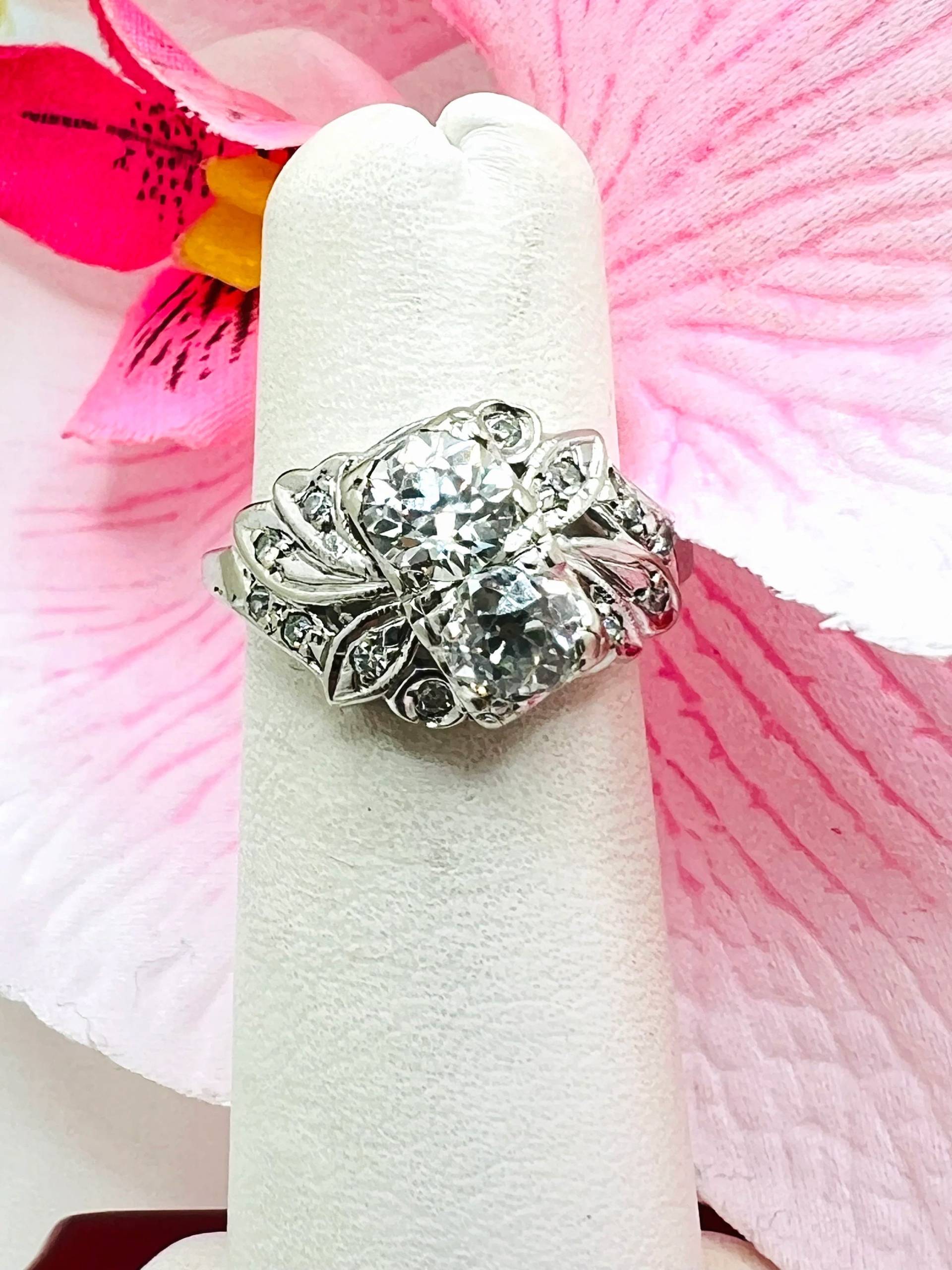 14K Weißgold Diamant 1.10Ct Floral Ring Größe 4.5 von ColorCoutureJewels