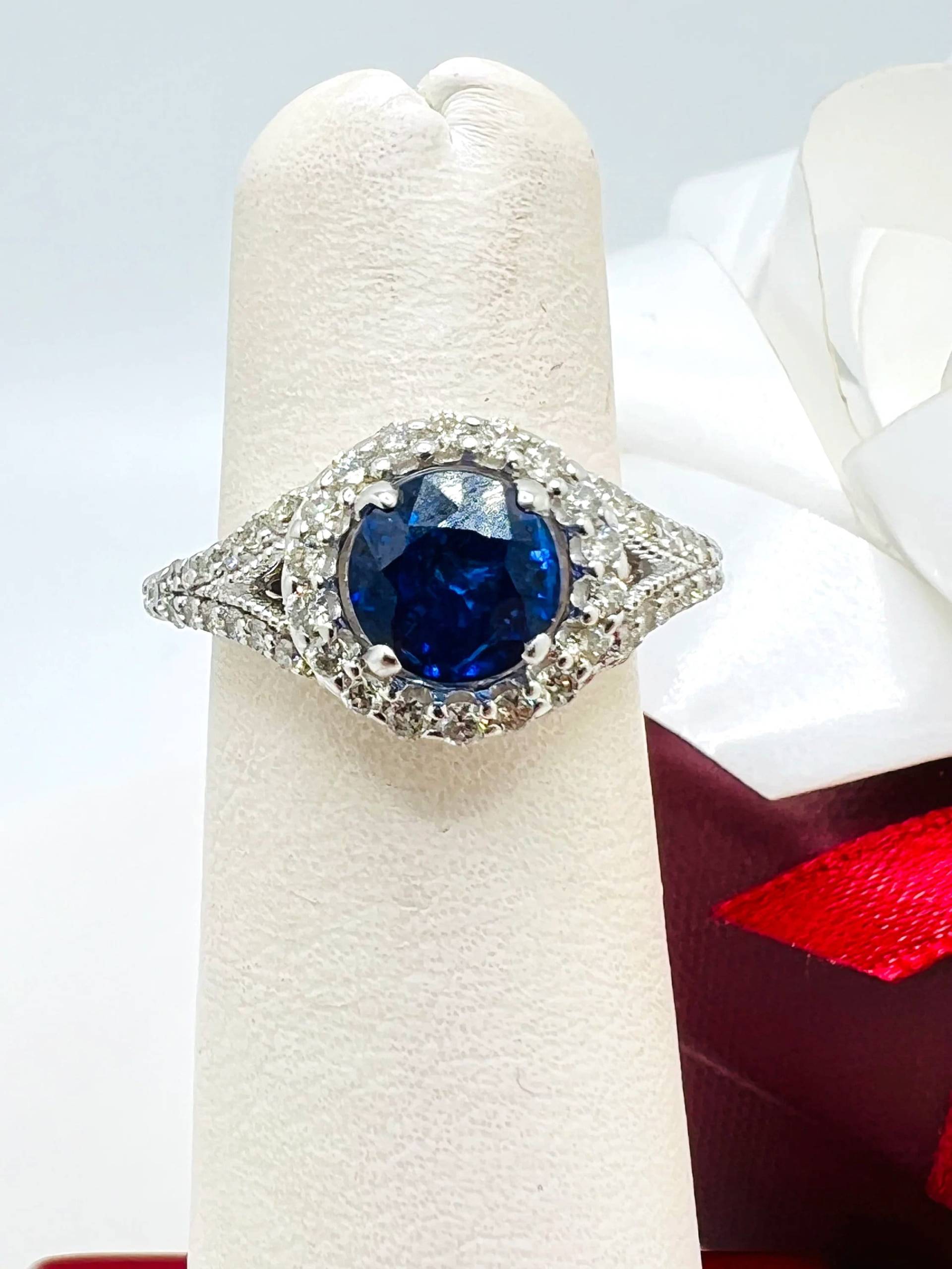 14K Weißgold Diamanten 1.00Ct & Blauer Saphir Wärmebehandelt Ring Größe 4.5 von ColorCoutureJewels