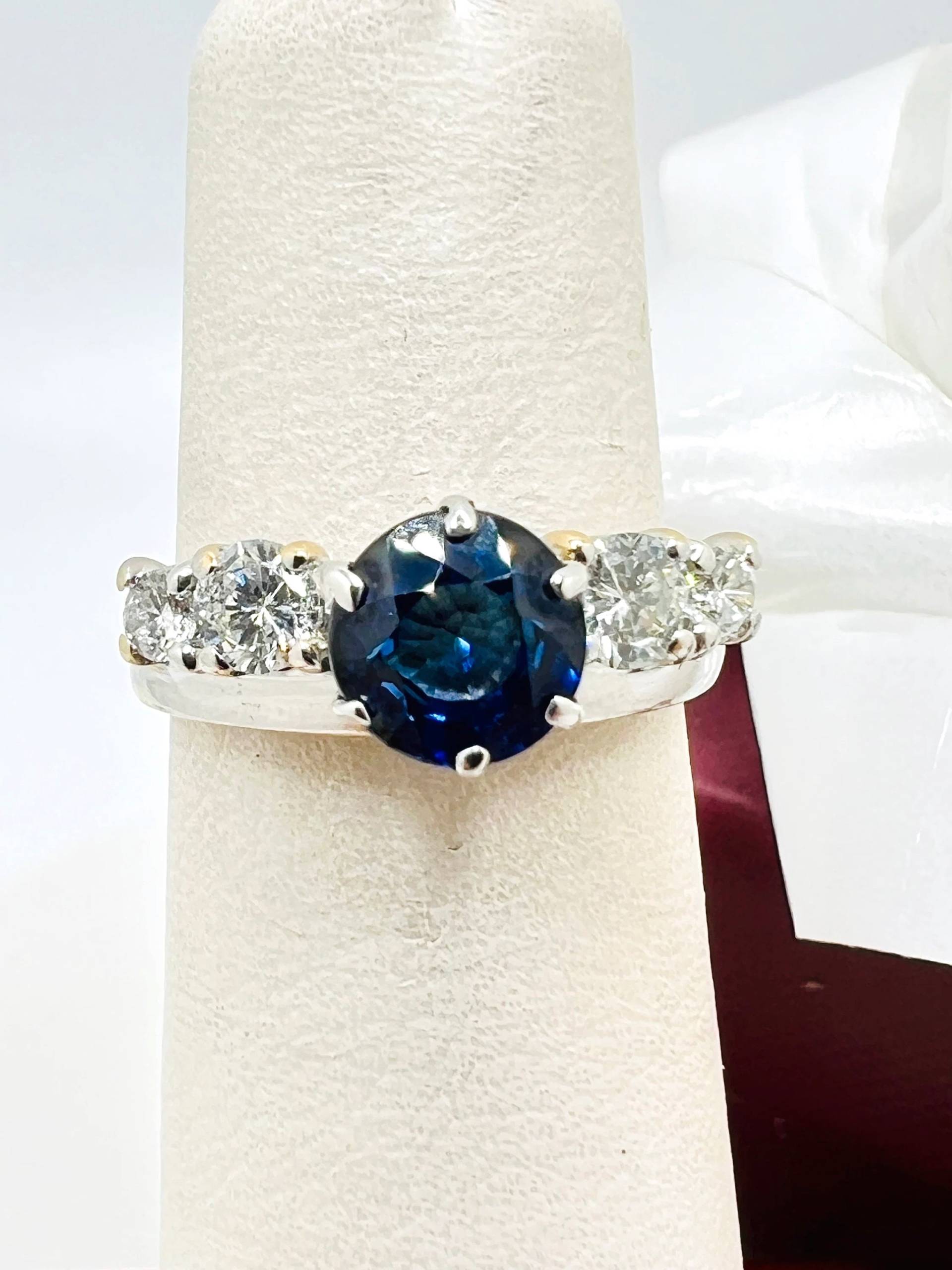 14K Weißgold Hitzebehandelt Blauer Saphir & Diamant 0.40Ct Braut Verlobung, Ehering Set Ringgröße 5, 25 von ColorCoutureJewels