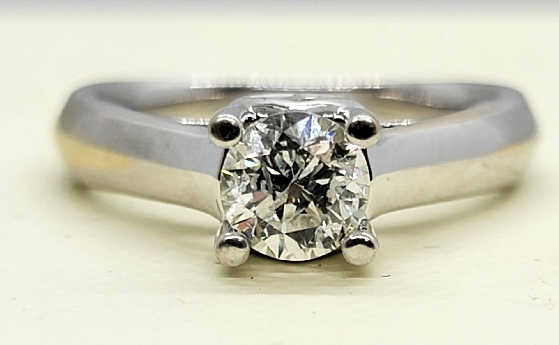Verlobung Handgefertigt 14K Weißgold Diamant Ring Größe 5, 5 von ColorCoutureJewels
