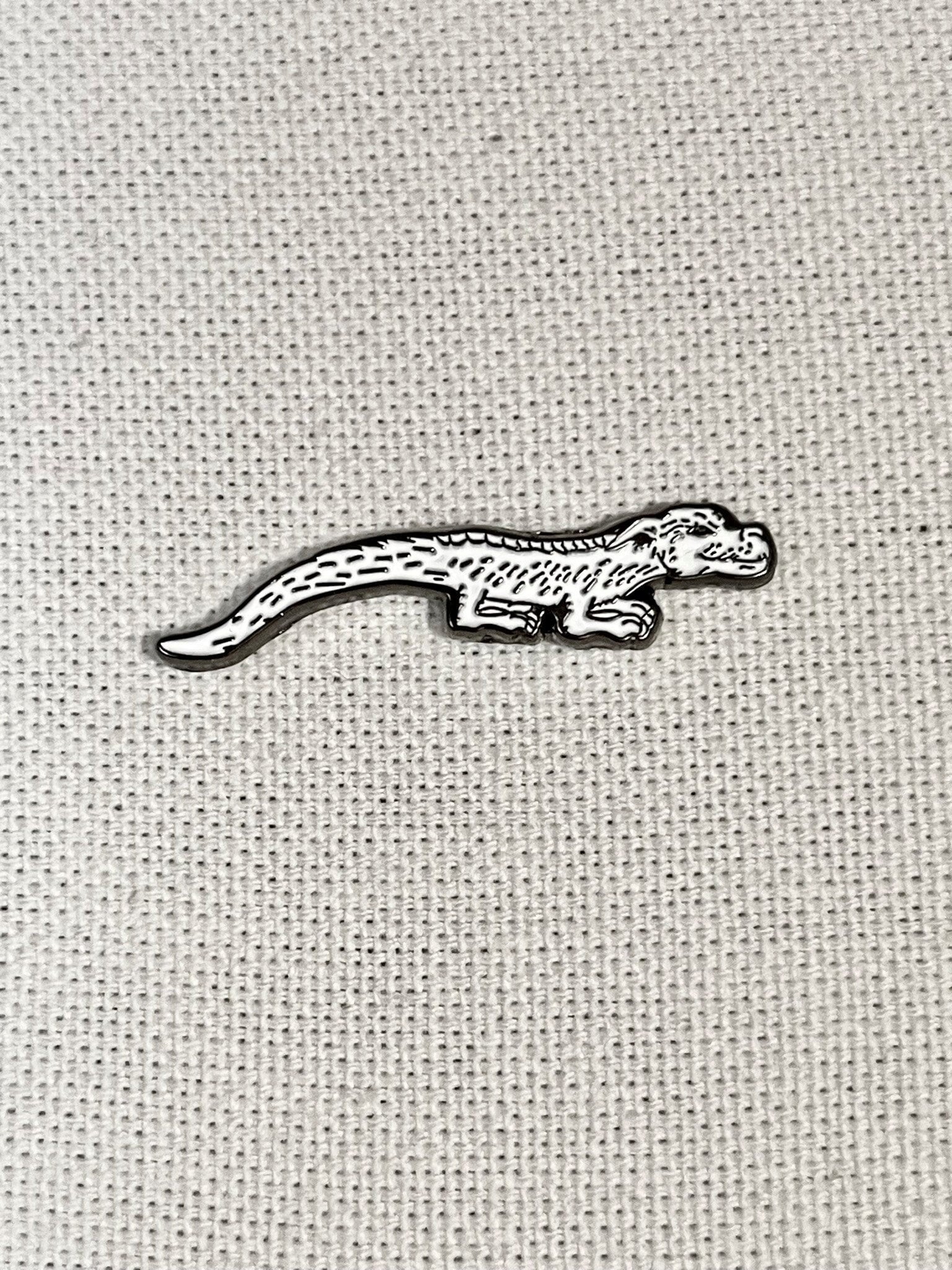 Fuchur Der Glücksdrache Aus The Never Ending Story Metall Emaille Pin Anstecker Glück Drache von CosyIslandLiving