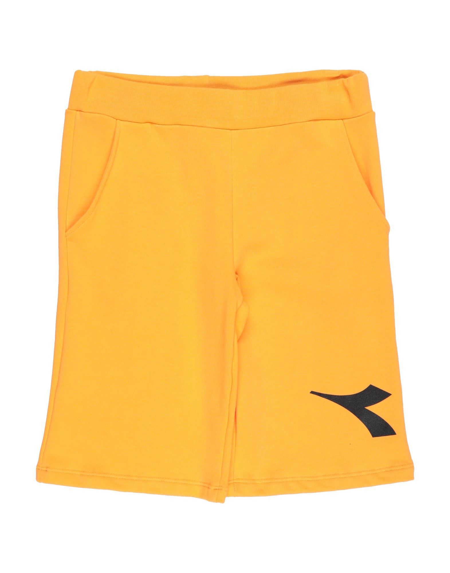 DIADORA Shorts & Bermudashorts Kinder Mandarine DIADORA Shorts & Bermudashorts Kinder Mandarine von DIADORA