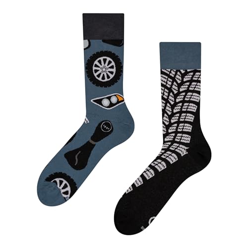 Dedoles Socken Unisex Damen Herren & Kinder Baumwolle viele lustige Designs 1 Paar Geschenk links rechts verschieden, Farbe Schwarz, Motiv Fahrer, Gr. 39-42 von Dedoles