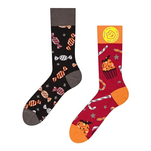 Dedoles Socken Unisex Damen Herren & Kinder Baumwolle viele lustige Designs 1 Paar Geschenk links rechts verschieden, Farbe Schwarz, Motiv Halloween-Süßigkeiten, Gr. 39-42 von Dedoles