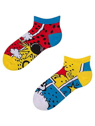 Dedoles Sneaker Socken Low Cut Füßlinge Kinder Mädchen Jungen Baumwolle lustiges Design Geschenk links rechts verschieden, 1 Paar, Farbe Mehrfarbig, Motiv Colorful Comics sneaker, Gr. 23-26 von Dedoles