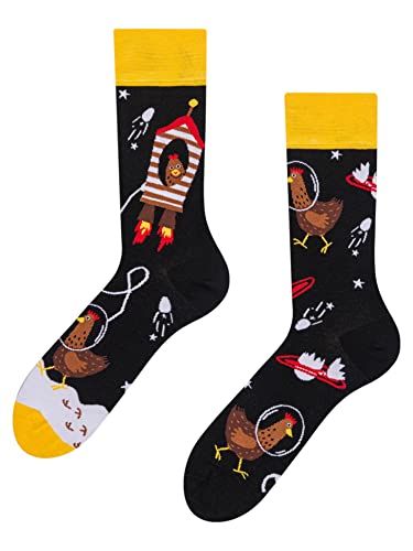 Dedoles Socken Unisex Damen Herren & Kinder Baumwolle viele lustige Designs 1 Paar Geschenk links rechts verschieden, Farbe Schwarz, Motiv Hühner-Astronaut, Gr. 43-46 von Dedoles