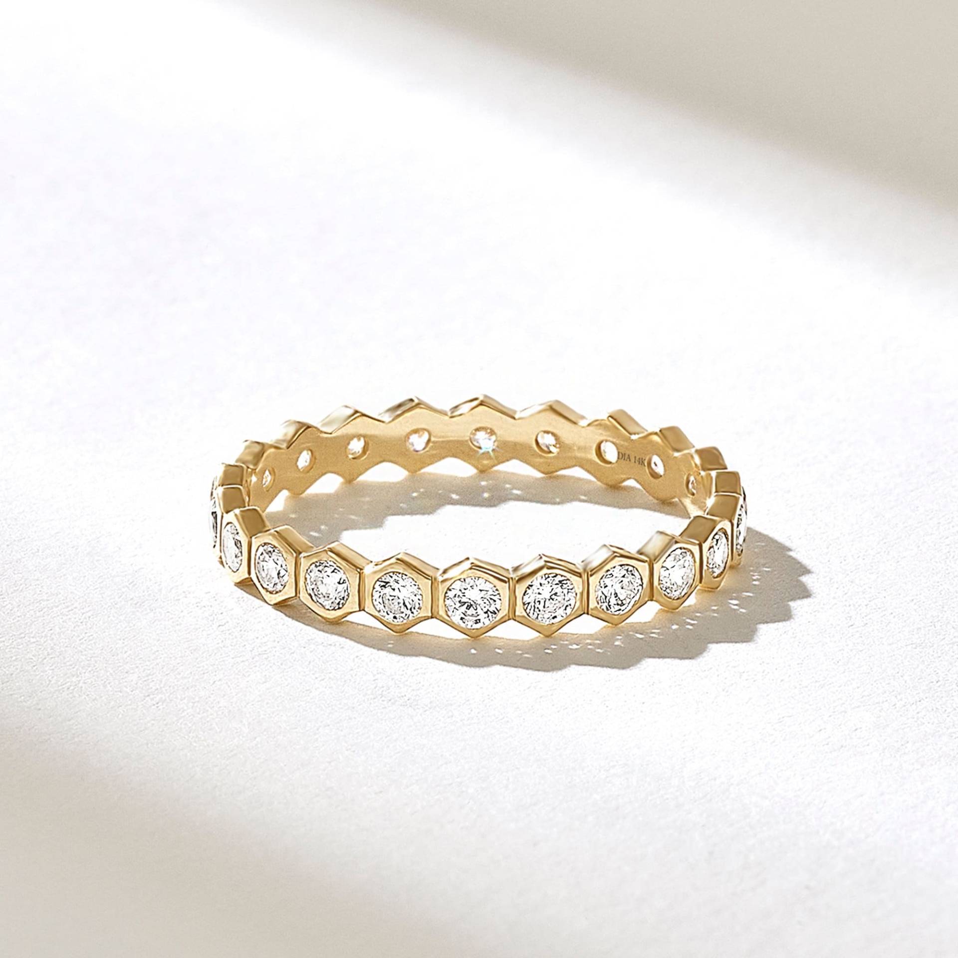 Diamant-Eternity-Ehering, 14-Karätiges Gold-Diamantband, Massiver Gold-Naturdiamant-Jubiläumsring, Zierlicher Gold-stapelring Für Frauen von DiaFineJewelry