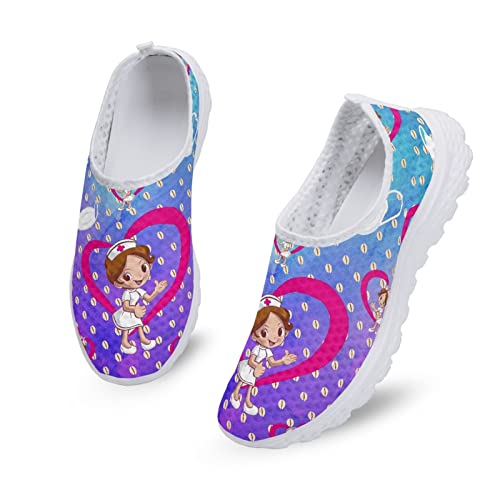 Dolyues Blau Lila Cartoon Krankenschwester Print Damen Casual Slip On Sneakers,Leicht Atmungsaktiv Sportlich Walking Joggingschuh von Dolyues