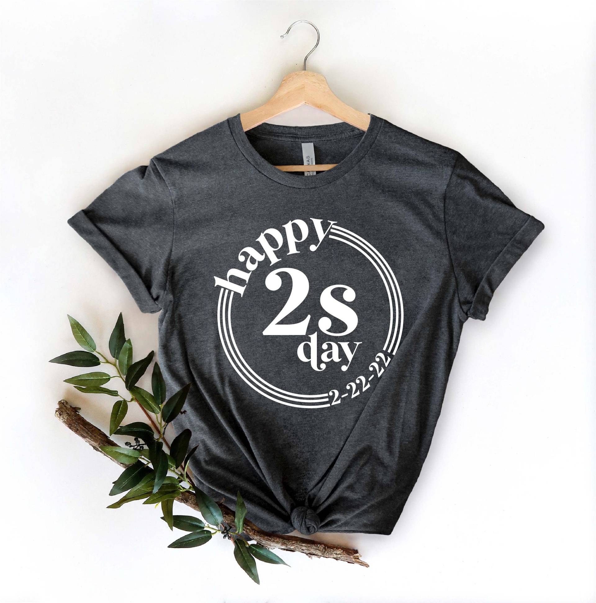 Happy Twosday Shirt, Dienstag Der 22.februar 2022, T-Shirt, Dienstag 22.02.22 222 Zahlen, Lustiges Zweitage von DonkeyMonkeyDesign