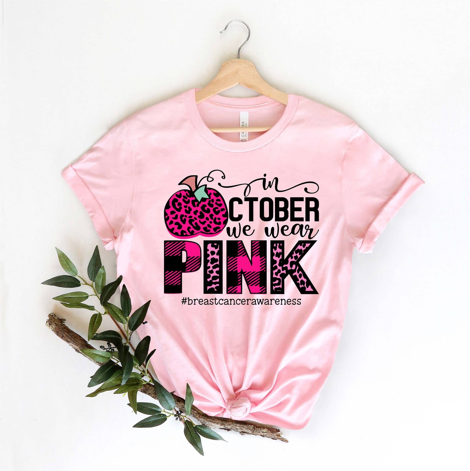 Im Oktober Tragen Wir Rosa Hemd, Brustkrebs-Hemd, Ich Bin Ein Überlebender-Hemd, Team-Krebs-Hemd, Motivations-T-Shirt, Krebs-Aufklärungs-Hemd von DonkeyMonkeyDesign