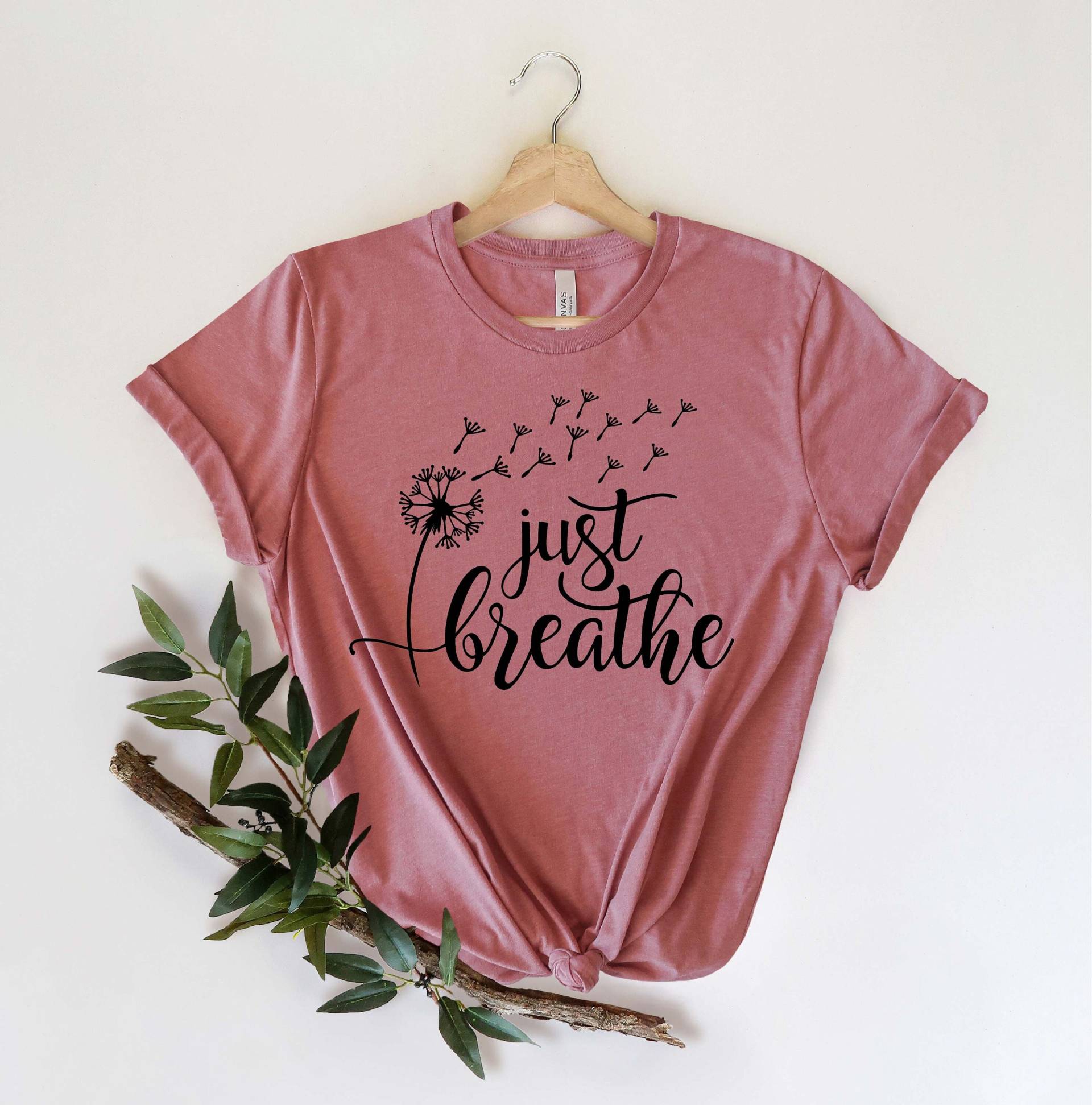 Just Breath Shirt, Motivationsshirt, Mental Health Angstshirt, Positive Thought Good Vibes T-Shirt, Meditationsshirt von DonkeyMonkeyDesign