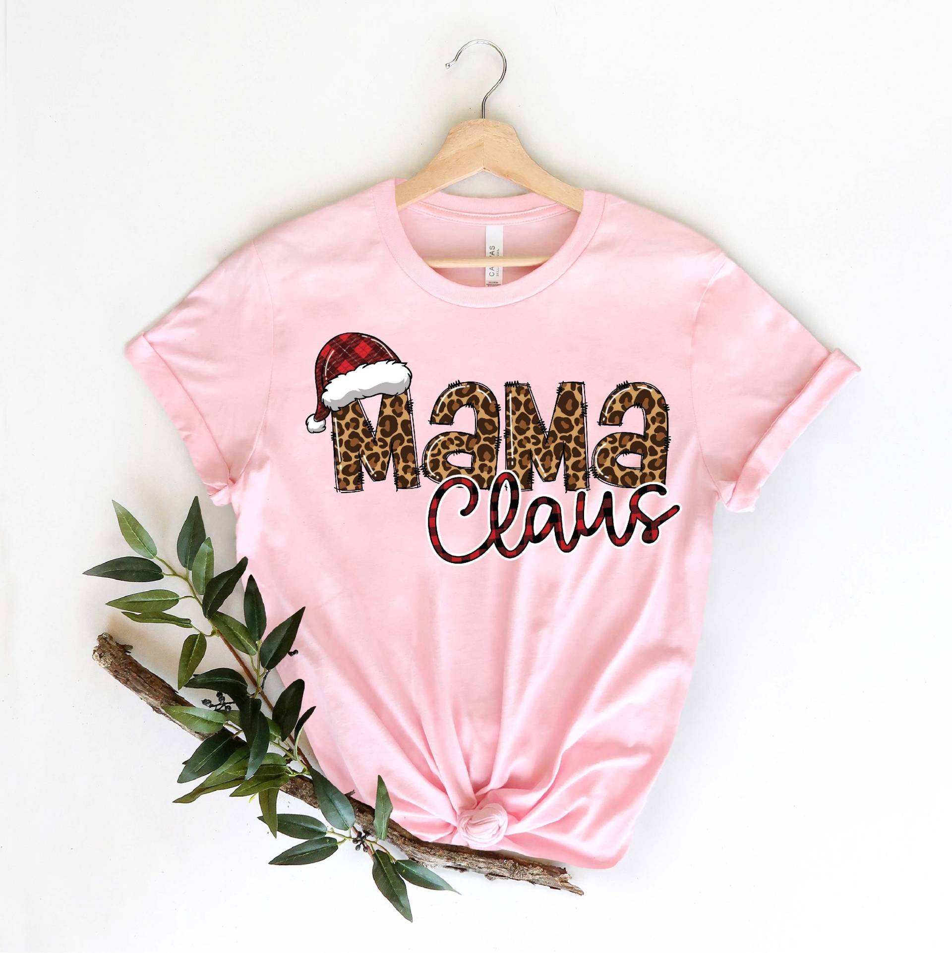 Mama Claus Shirt, Weihnachtsshirt, Weihnachtsmama Geschenk Für Mama, T-Shirt von DonkeyMonkeyDesign