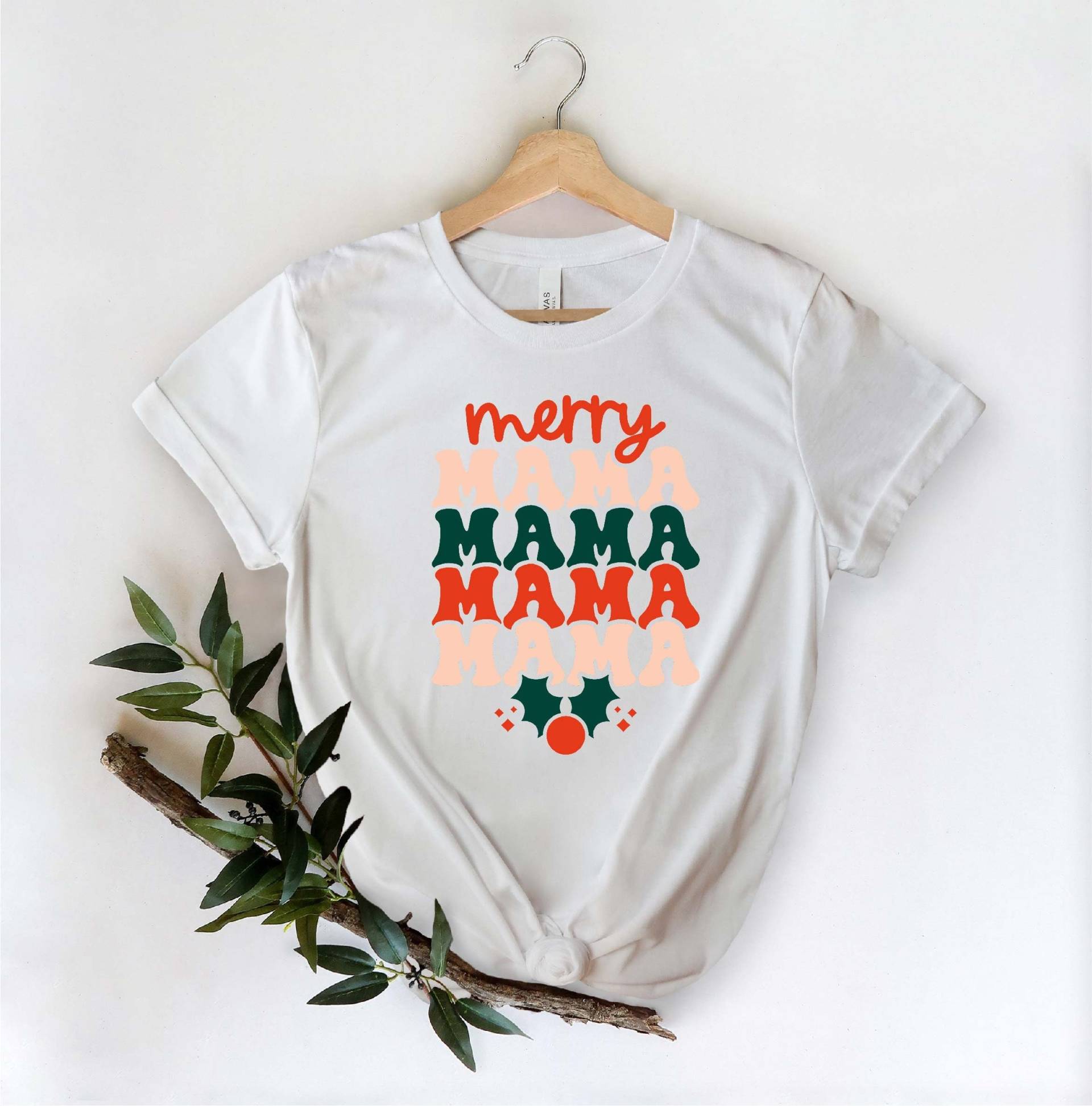 Merry Mama Shirt, Weihnachtsshirt, Claus Weihnachtsgeschenk, Weihnachts-T-Shirt, Weihnachts-Mama-Shirt, Geschenk Für Mama, Weihnachts-Mama-Shirt von DonkeyMonkeyDesign