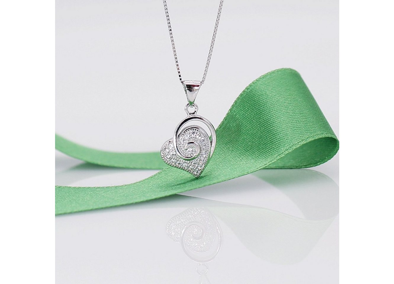 ELLAWIL Herzkette Silberkette Damen Kette mit Herzanhänger Herzkette Halskette Mädchen (Sterling Silber 925, Kettenlänge 50 cm), inklusive Geschenkschachtel von ELLAWIL