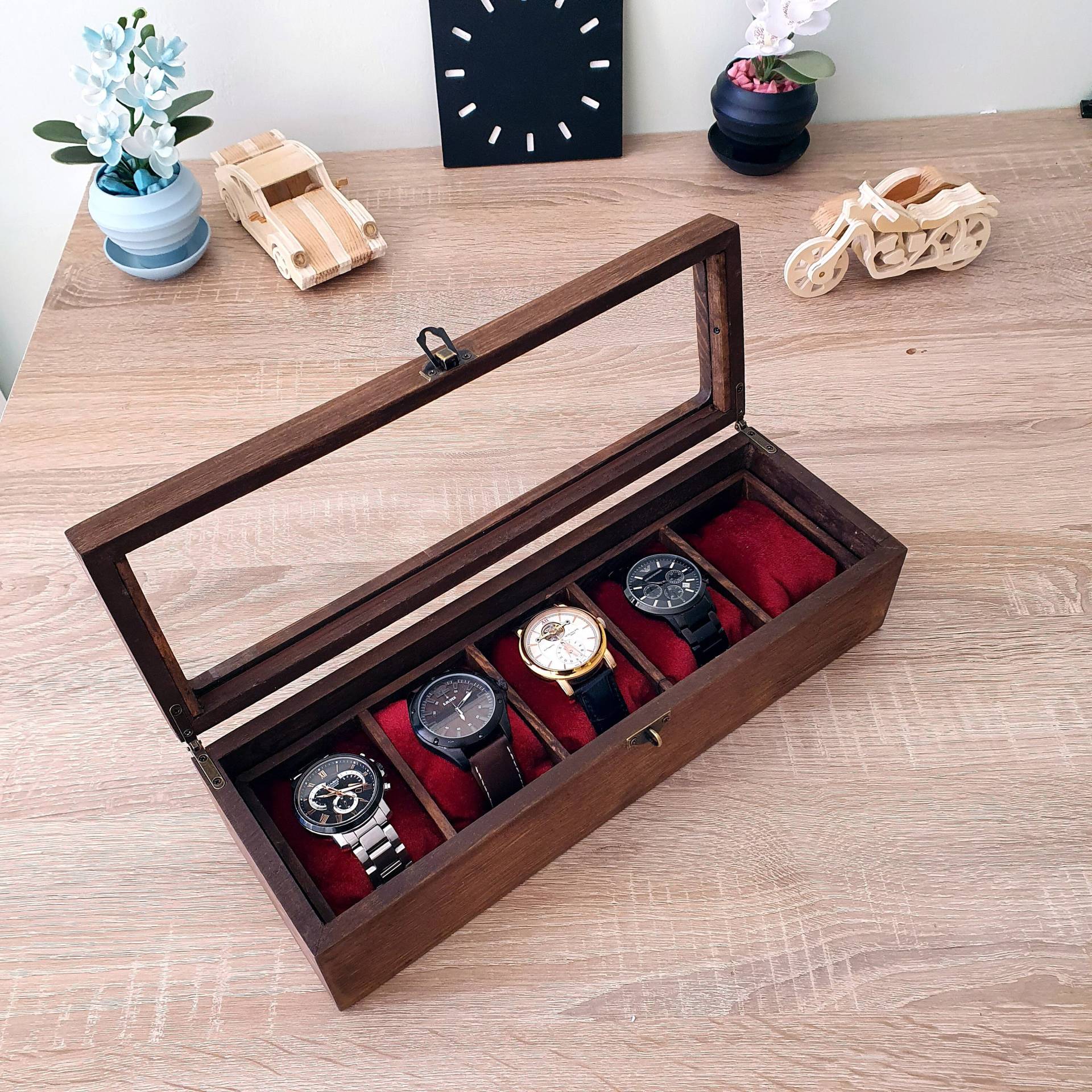 Uhrenbox Organizer Mit 5 Steckplätzen, Echtglasdeckel-Uhrenbox, Personalisierte Uhrenaufbewahrungsbox Uhrenvitrine, Geschenk Für Ihn von EastSideWood