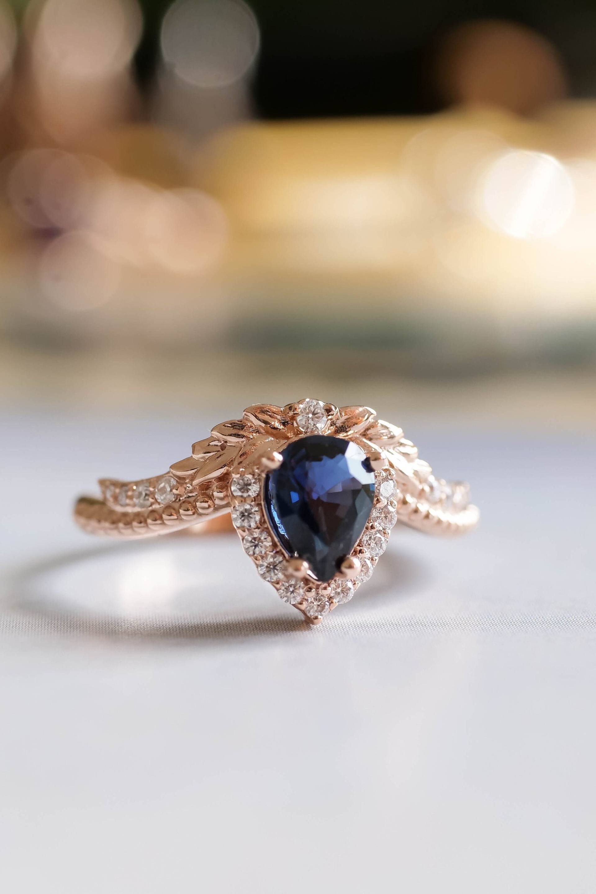 Fantasy Verlobungsring - Natürlicher Blauer Saphir Ring Mit Diamant Halo, Zarten Goldblättern Und Milgrain, Einzigartiger Natur Inspirierter von EdenGardenJewelry